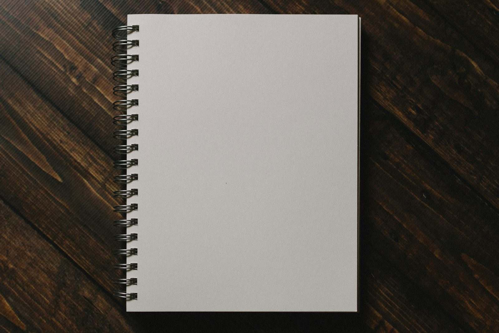Cuaderno con encuadernado de espiral, ilustración del engargolado de GSC en Colinas de San Jerónimo, Monterrey